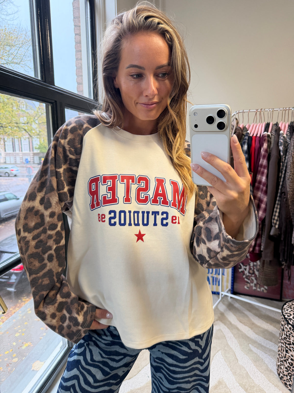MAE LONGSLEEVE MET PANTERMOUWEN