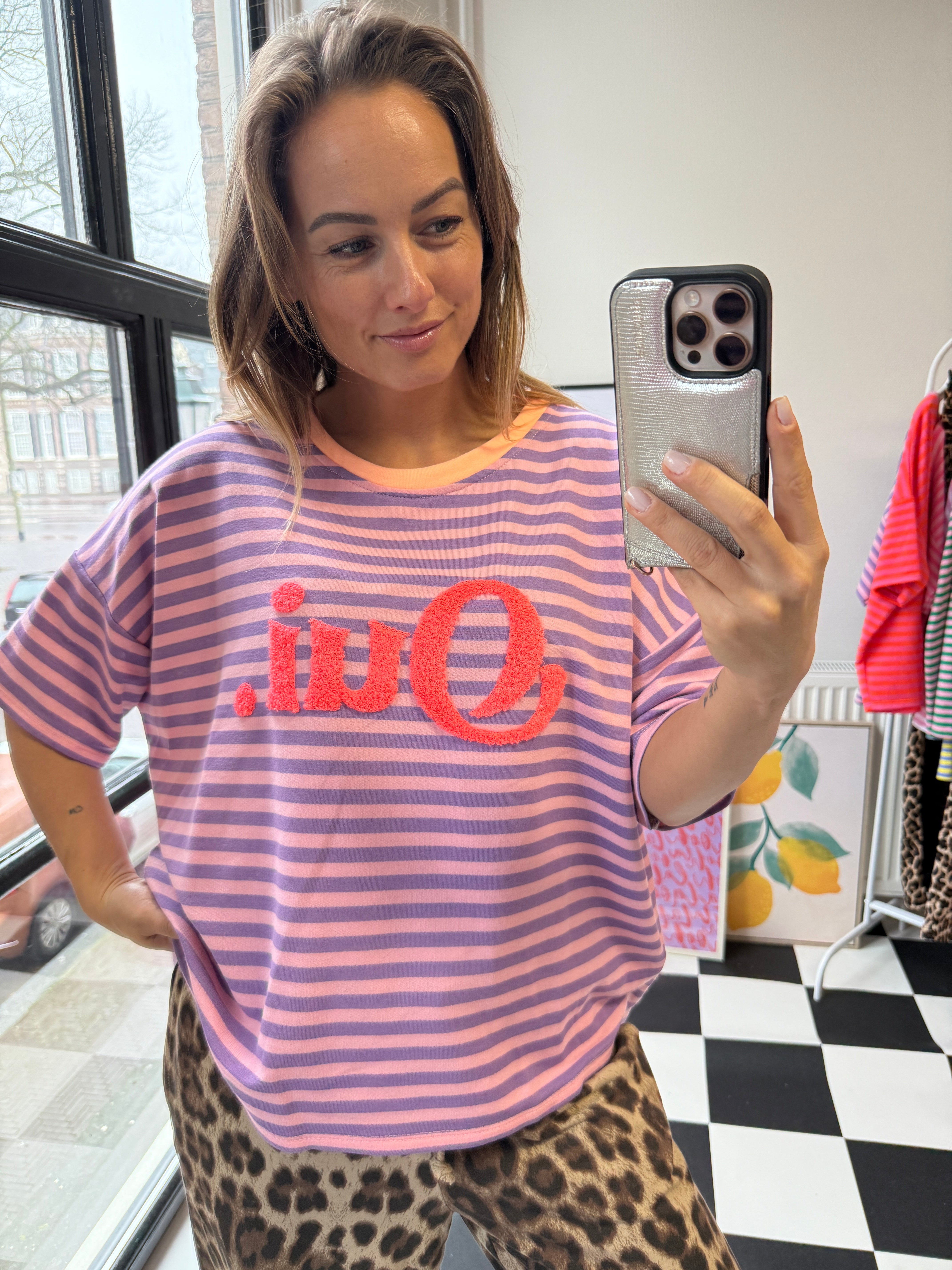 GESTREEPT LILA/ROZE T-SHIRT OUI