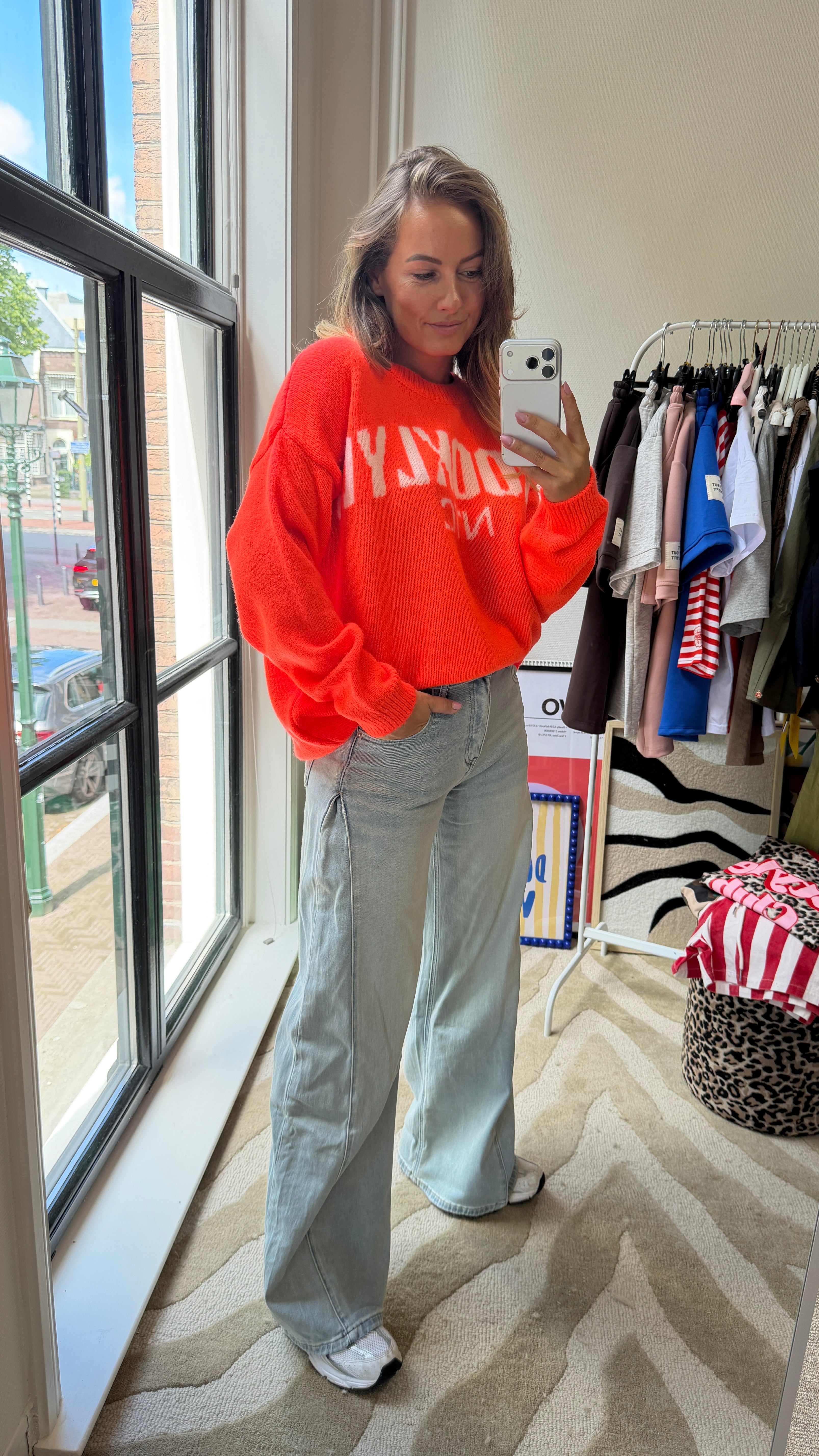 ORANJE TRUI BROOKLYN