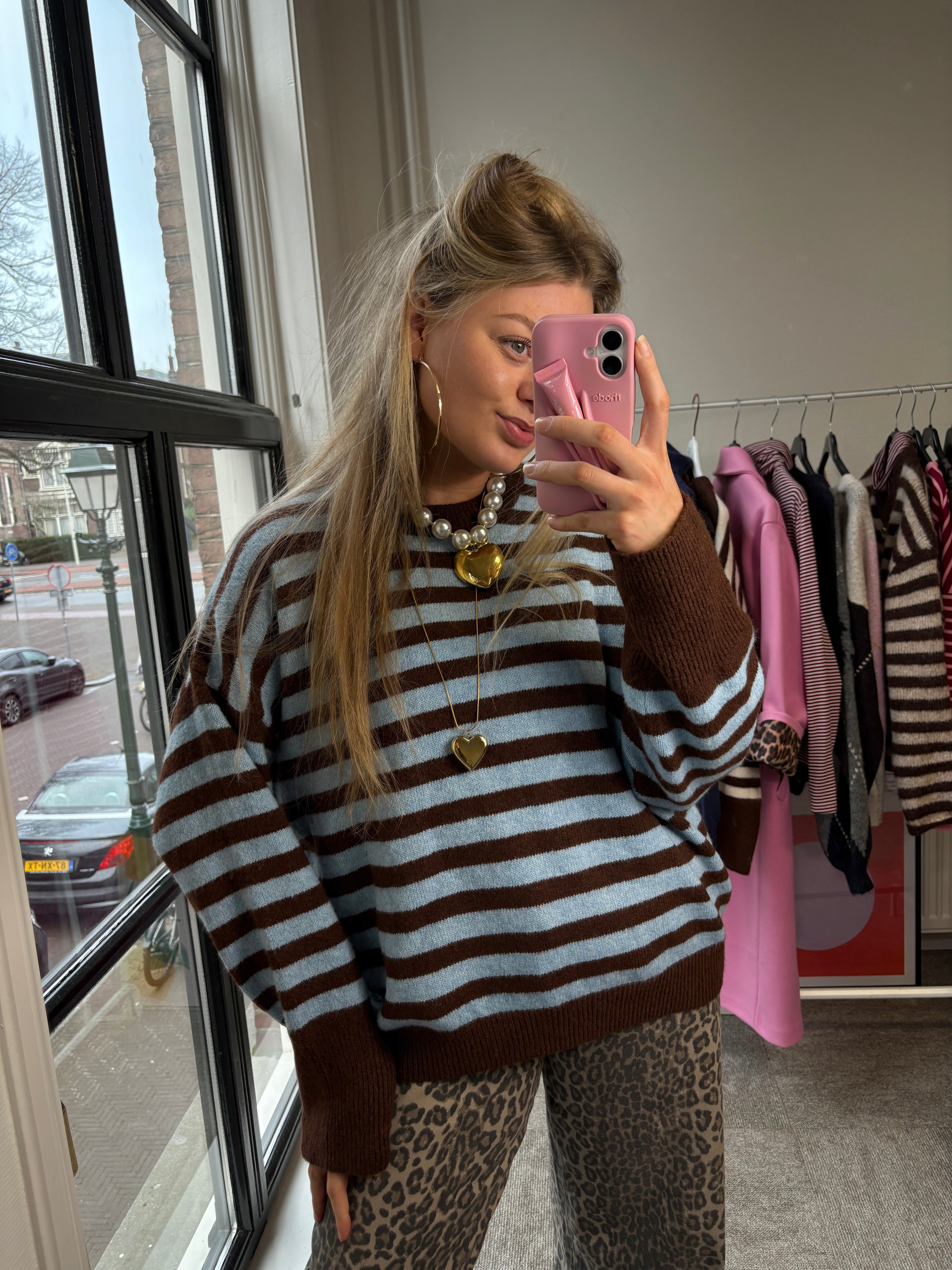 OLIVIA TRUI BLAUW BRUIN