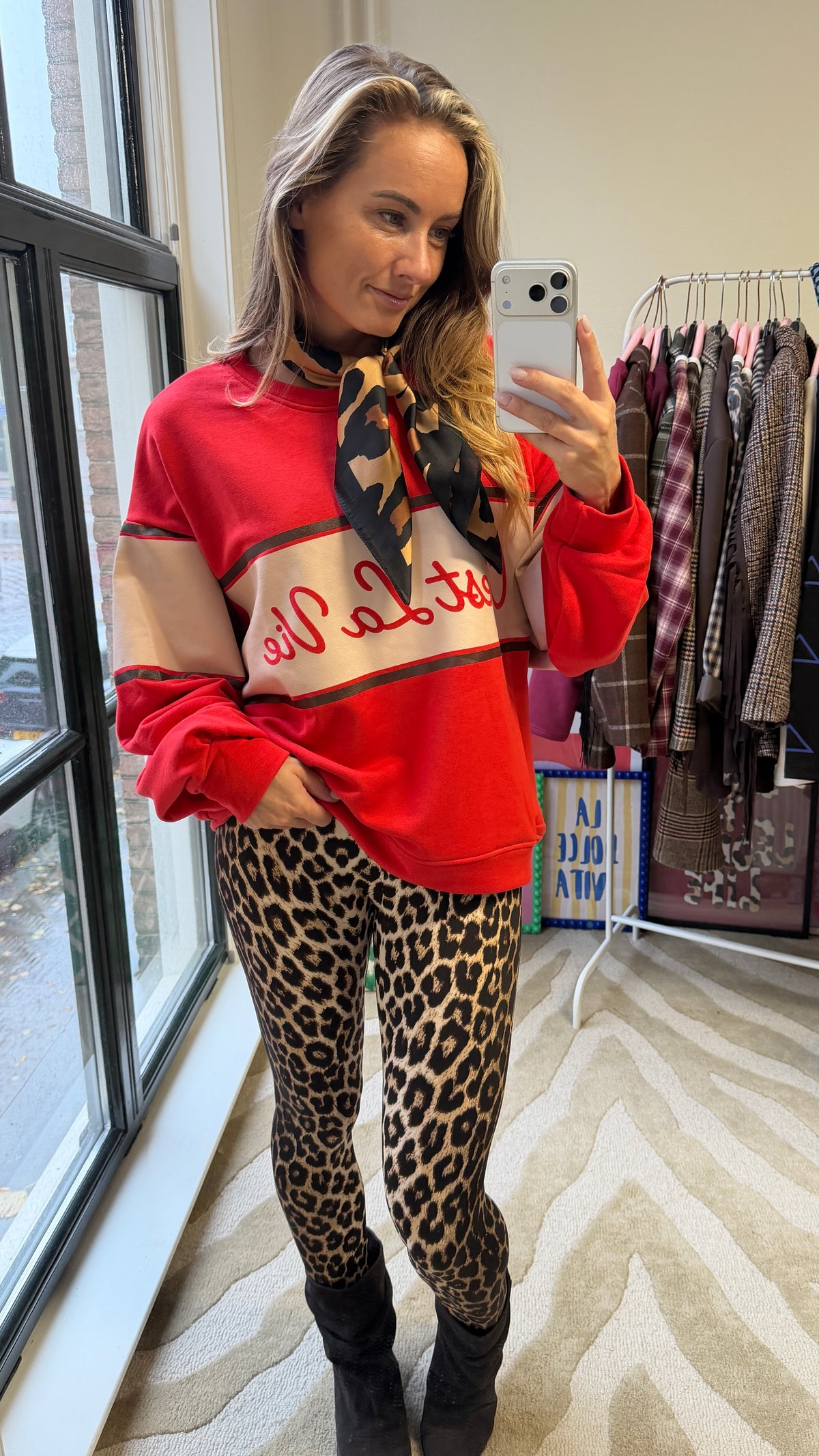 C’EST LA VIE SWEATER ROOD