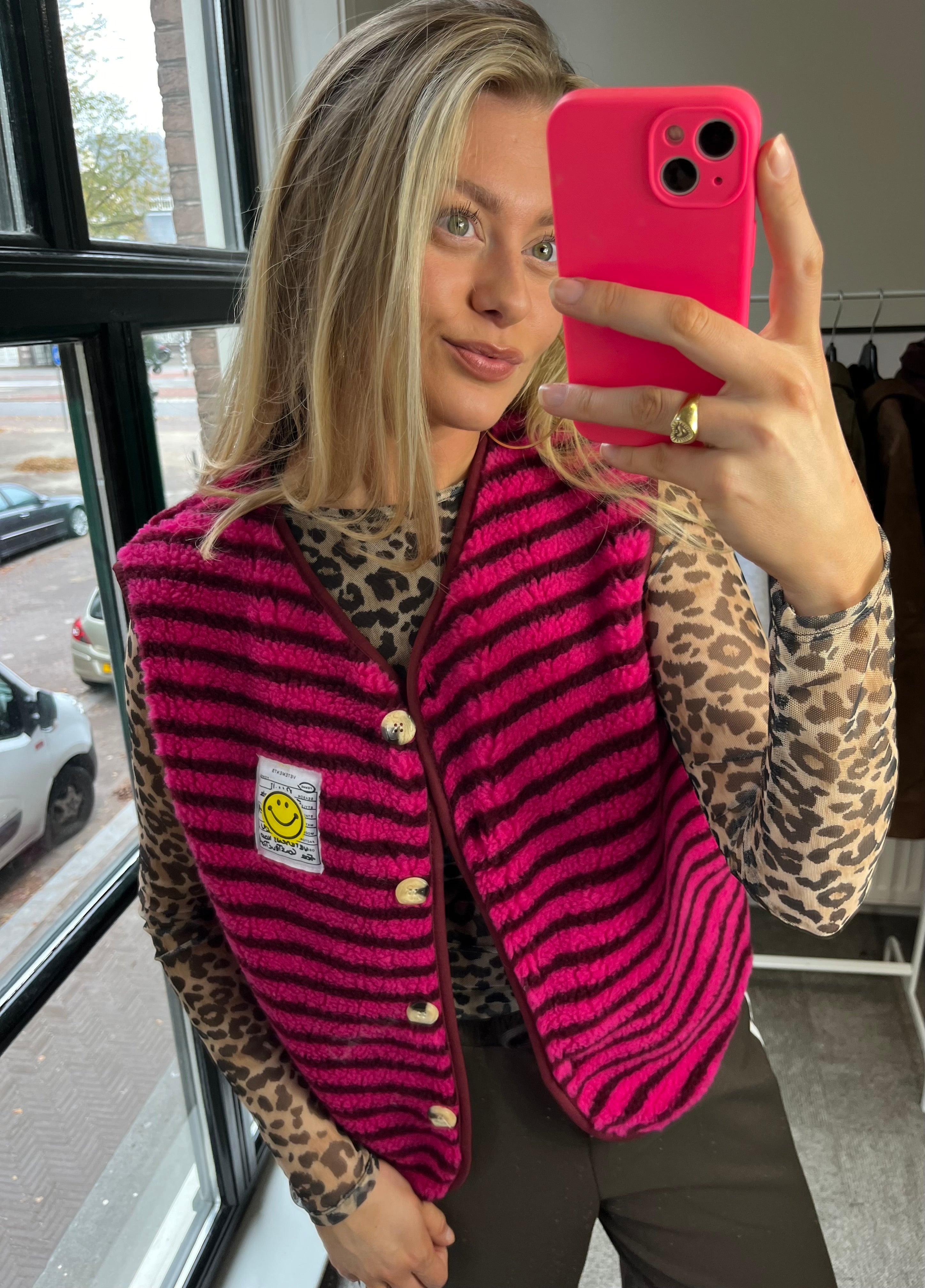 MUSTHAVE TEDDY GILET STREEP