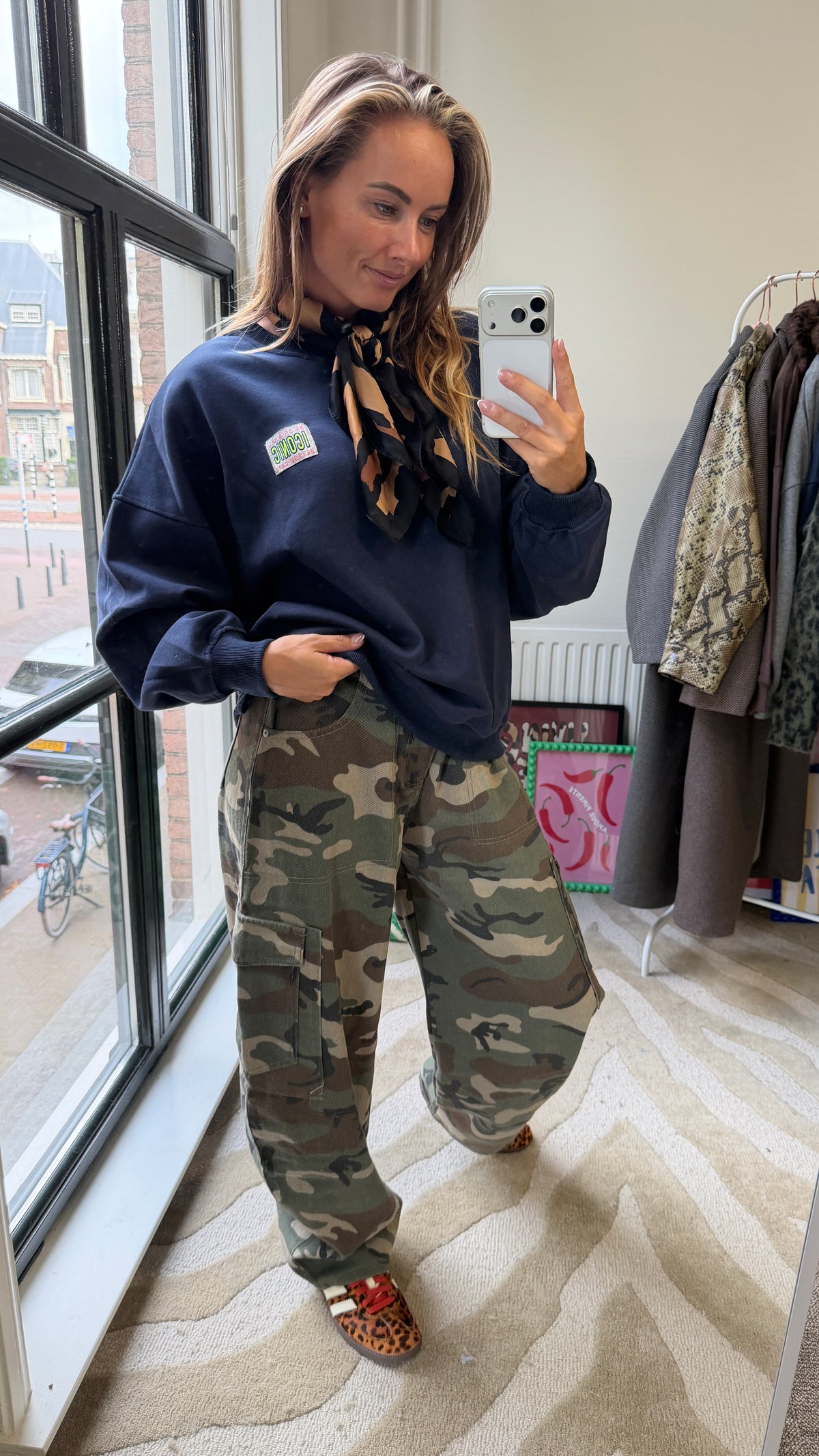 CAMO MUSTHAVE BARREL JEANS
