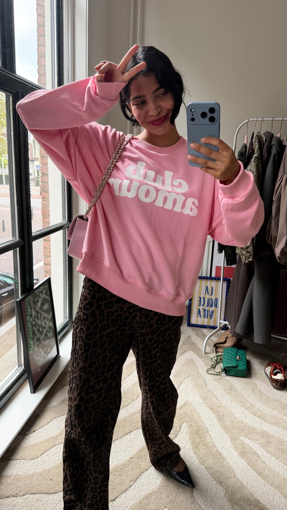 ROZE AMOUR CLUB SWEATER