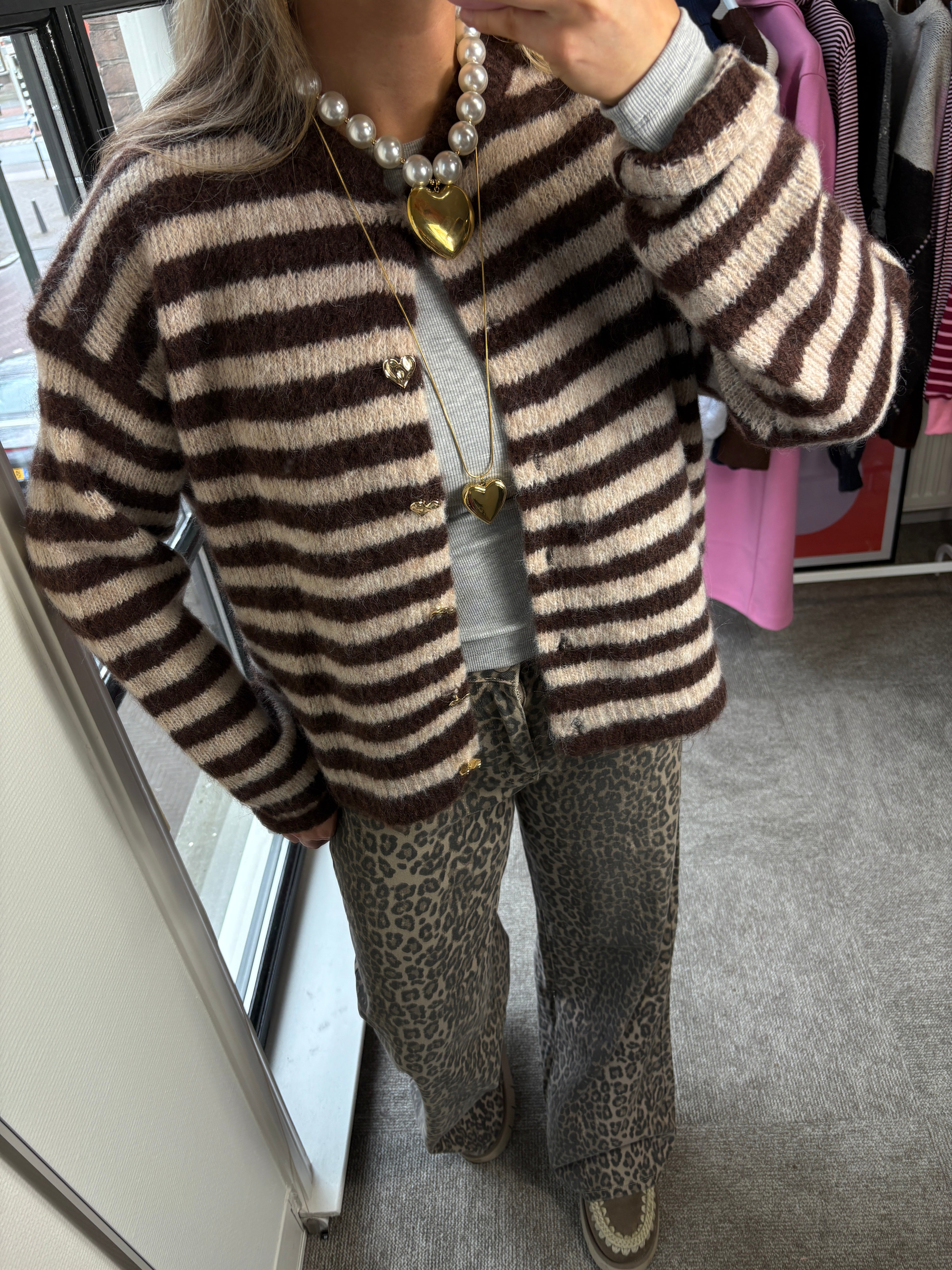 BO VESTJE HARTJES KNOPEN