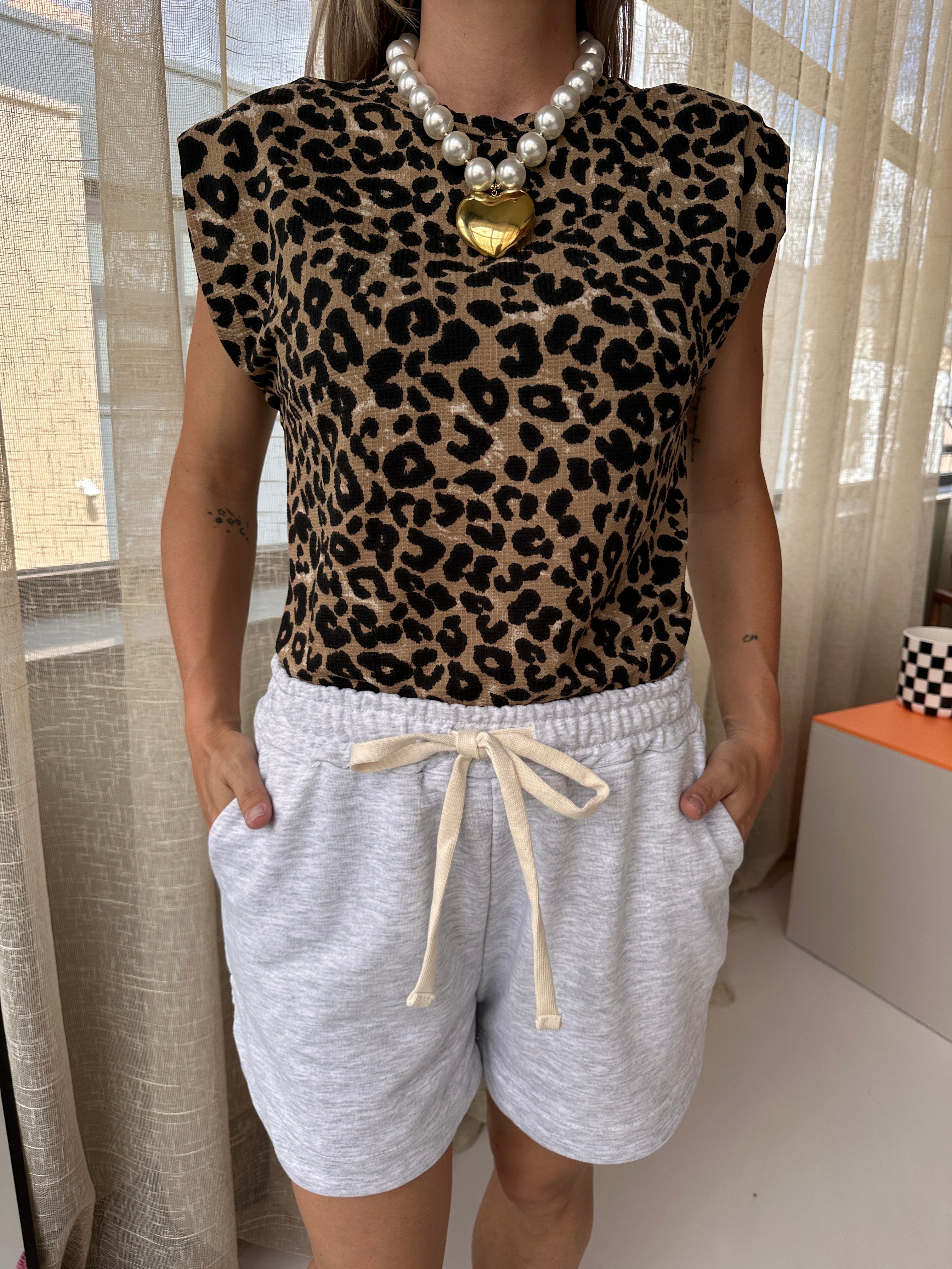 GRIJS SHORT