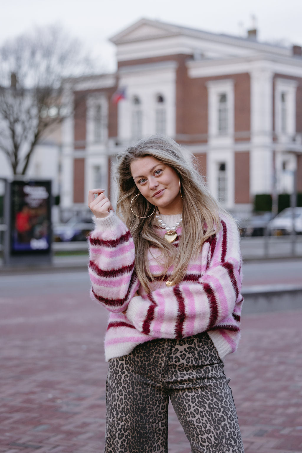 NAOMI MUSTHAVE TRUI ROZE/BORDEAUX