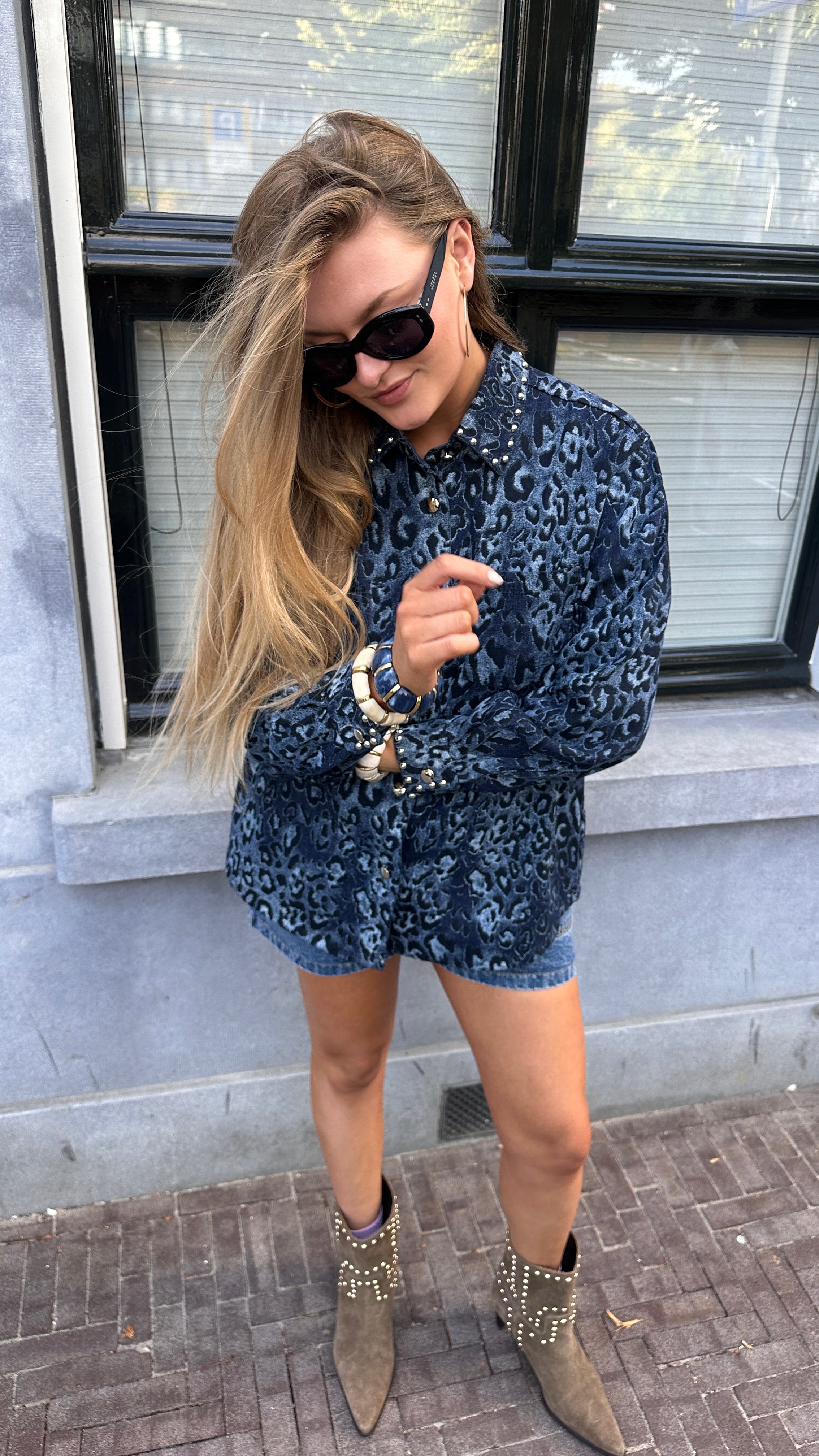PHILOU JEANS PANTERBLOUSE MET STUDS