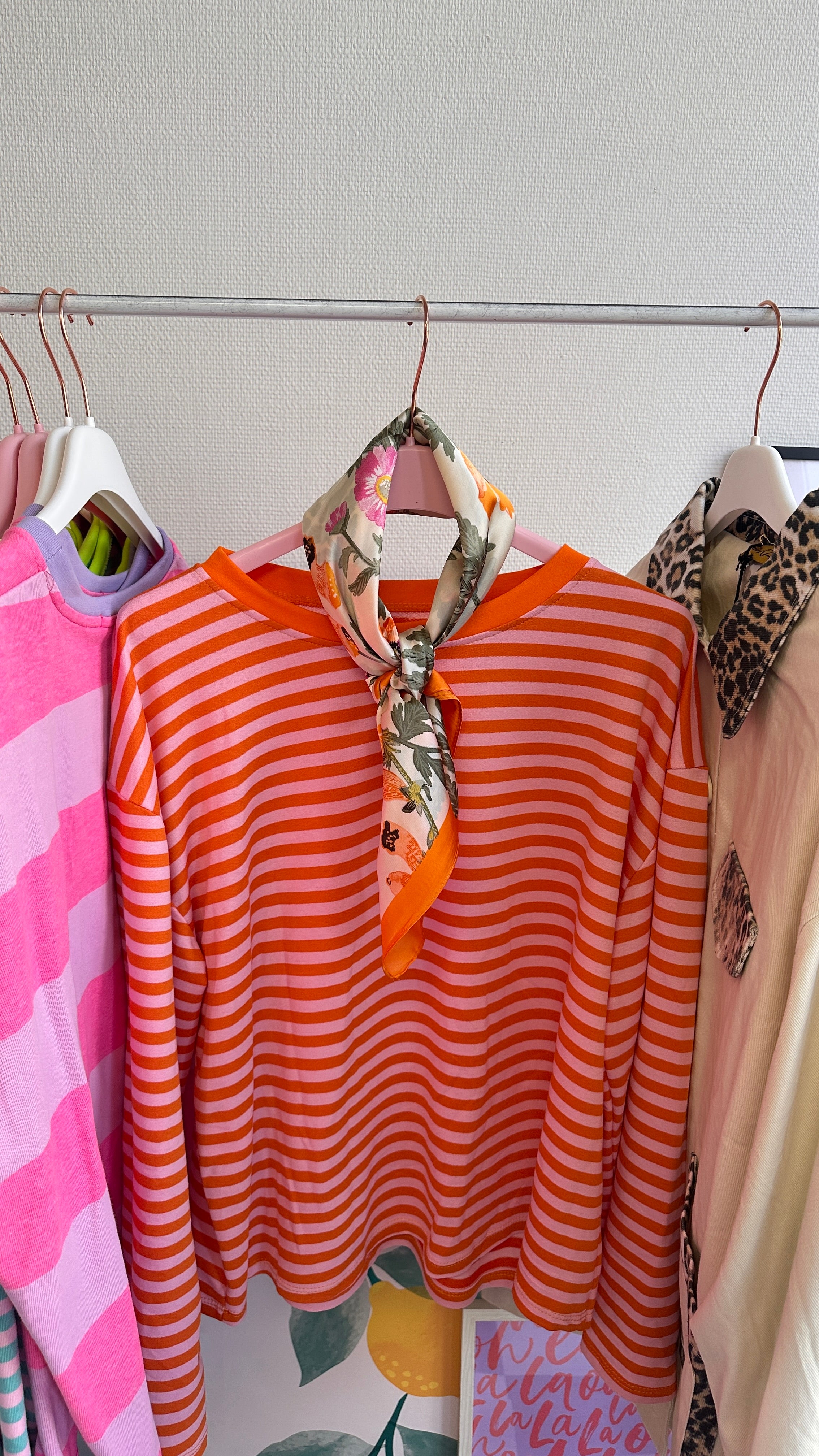 KIKI STREEPJES SHIRT ORANJE ROZE