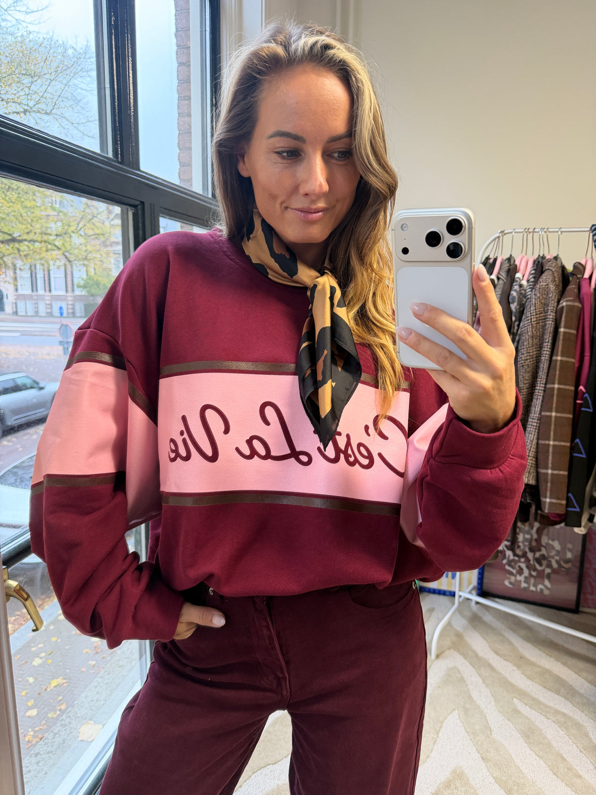 C’EST LA VIE SWEATER BURGUNDY