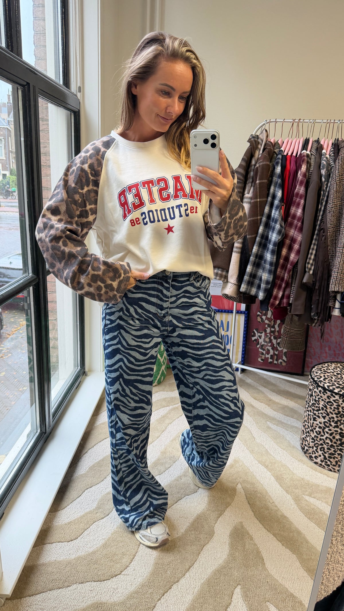 MAE LONGSLEEVE MET PANTERMOUWEN