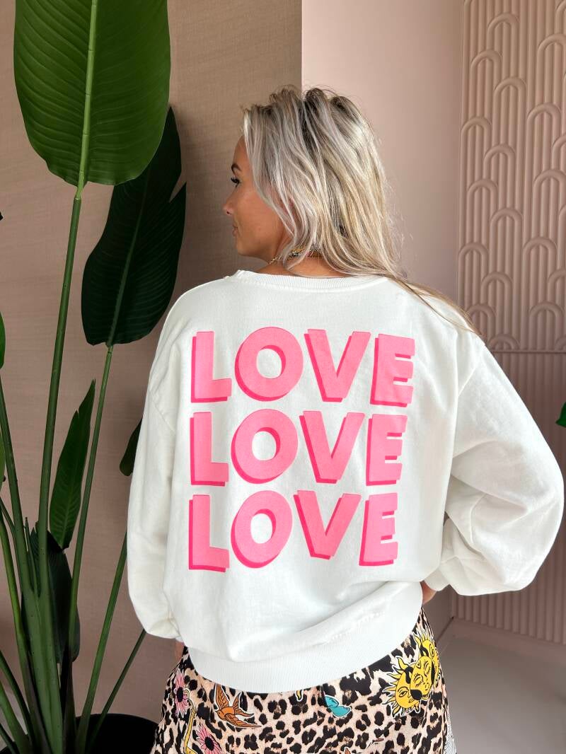 LOVE LOVE SWEATER WIT