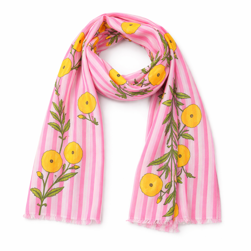 roze zachte sjaal met bloemen